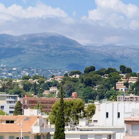 Le Kennedy Bord De * Cagnes-sur-Mer